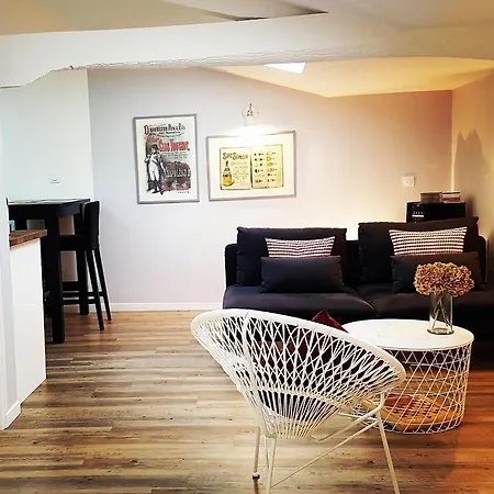 La Loge Du Grand Cedre, De Charme * Fontcouverte (Charente-Maritime)