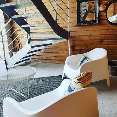 La Loge Du Grand Cedre, De Charme Vakantiehuis *