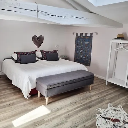 La Loge Du Grand Cedre, De Charme بيت للعطل