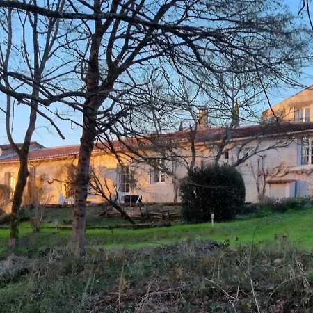 La Loge Du Grand Cedre, De Charme * Fontcouverte (Charente-Maritime)