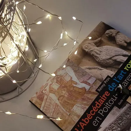 La Loge Du Grand Cedre, De Charme Fontcouverte (Charente-Maritime)