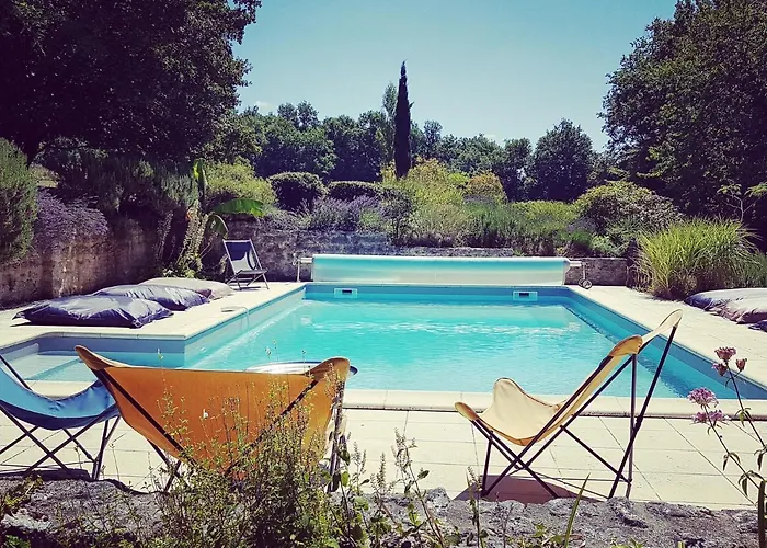 La Loge Du Grand Cedre, De Charme