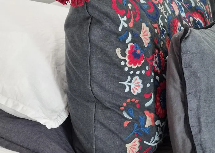 Holiday home La Loge Du Grand Cedre, De Charme